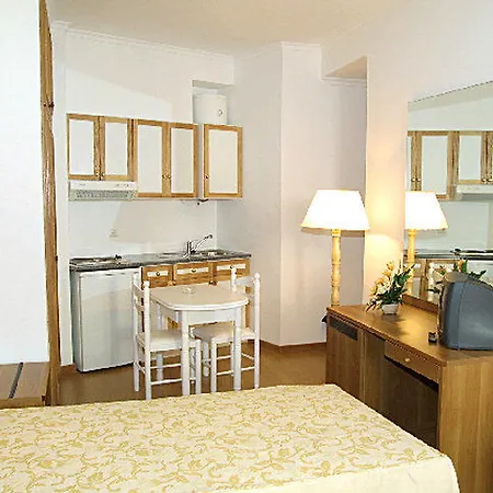 Residencial Chafariz 2* Фуншал