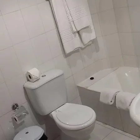 Residencial Chafariz Фуншал