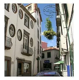 Residencial Chafariz Πανσιόν 2*