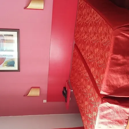 게스트하우스 Residencial Chafariz 2*