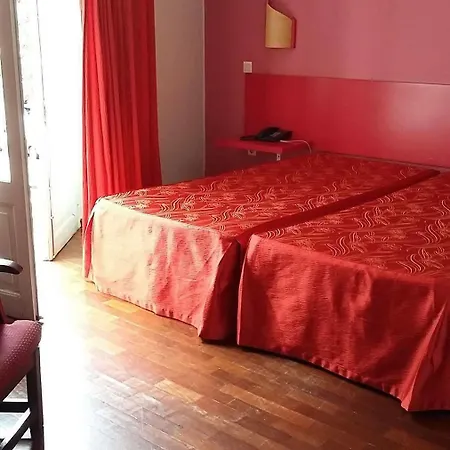 Residencial Chafariz Πανσιόν Φουνκάλ
