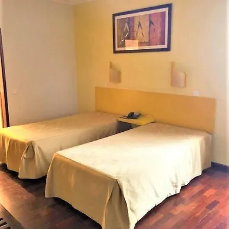 Casa de hóspedes Residencial Chafariz 2*