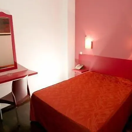 Πανσιόν Residencial Chafariz Φουνκάλ