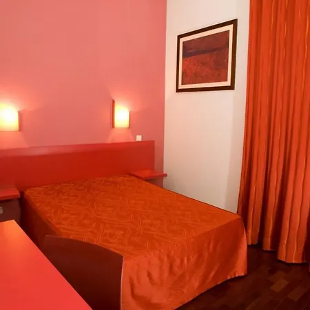 Πανσιόν Residencial Chafariz 2*