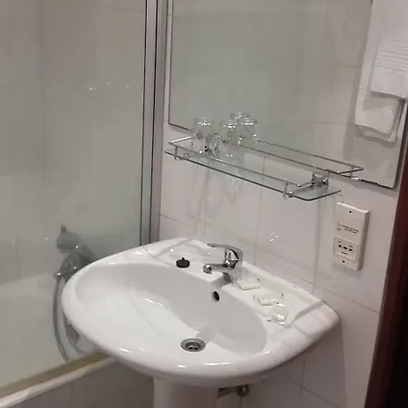 Residencial Chafariz Πανσιόν 2*